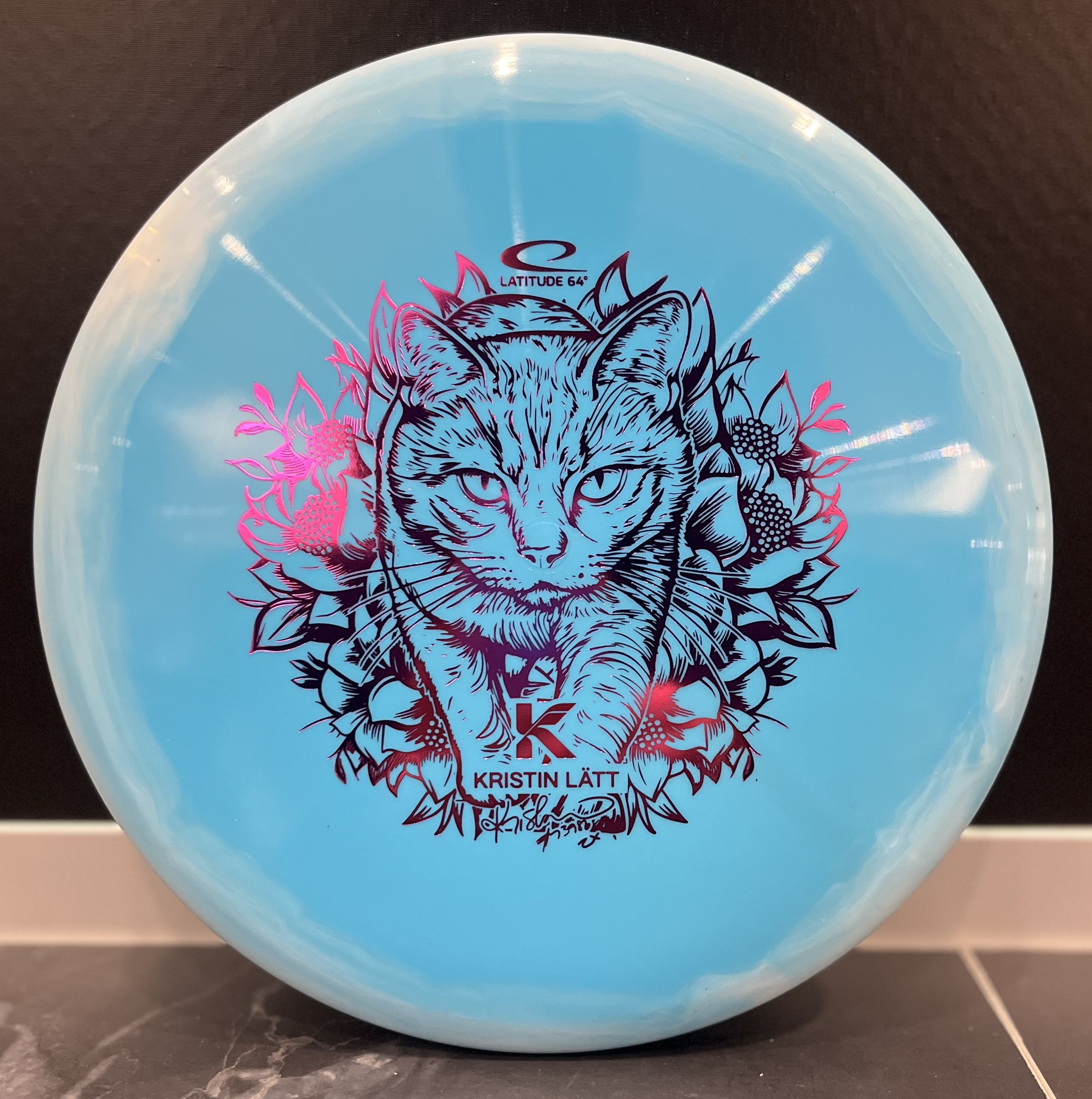 Gold Orbit Claymore - Kristin Lätt Team Series 2025